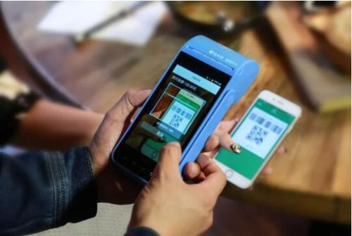 首例買(mǎi)賣(mài)pos機(jī)用戶數(shù)據(jù)的電銷(xiāo)代理商被抓 