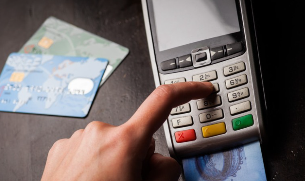 如何選擇合適的大POS機(jī)辦理服務(wù)？ 